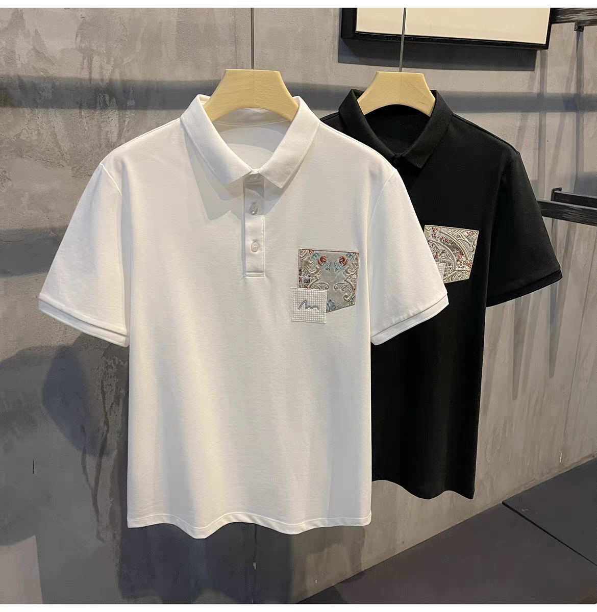 Baroque Crest Pocket Polo T-Shirt: Luxury Comfort, Stylish Design, Premium Fabric