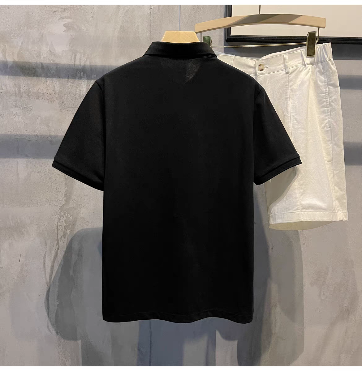 Baroque Crest Pocket Polo T-Shirt: Luxury Comfort, Stylish Design, Premium Fabric